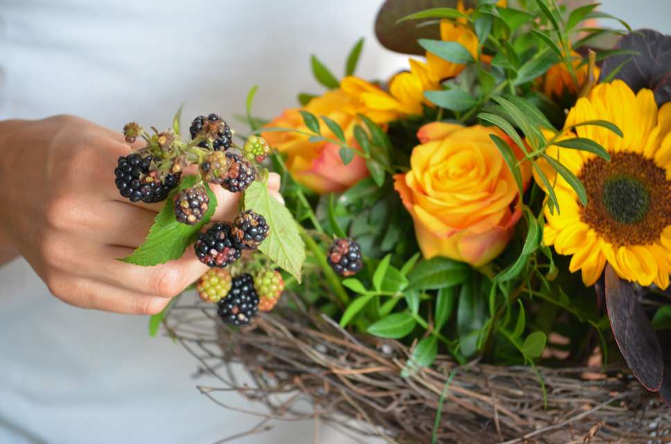 Blumenstrauß selber binden: Herbststrauß für die Vase