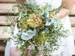 Greenery Brautstrauß-Inspiration – ein Strauß in kräftigen und lebendigen Grüntönen