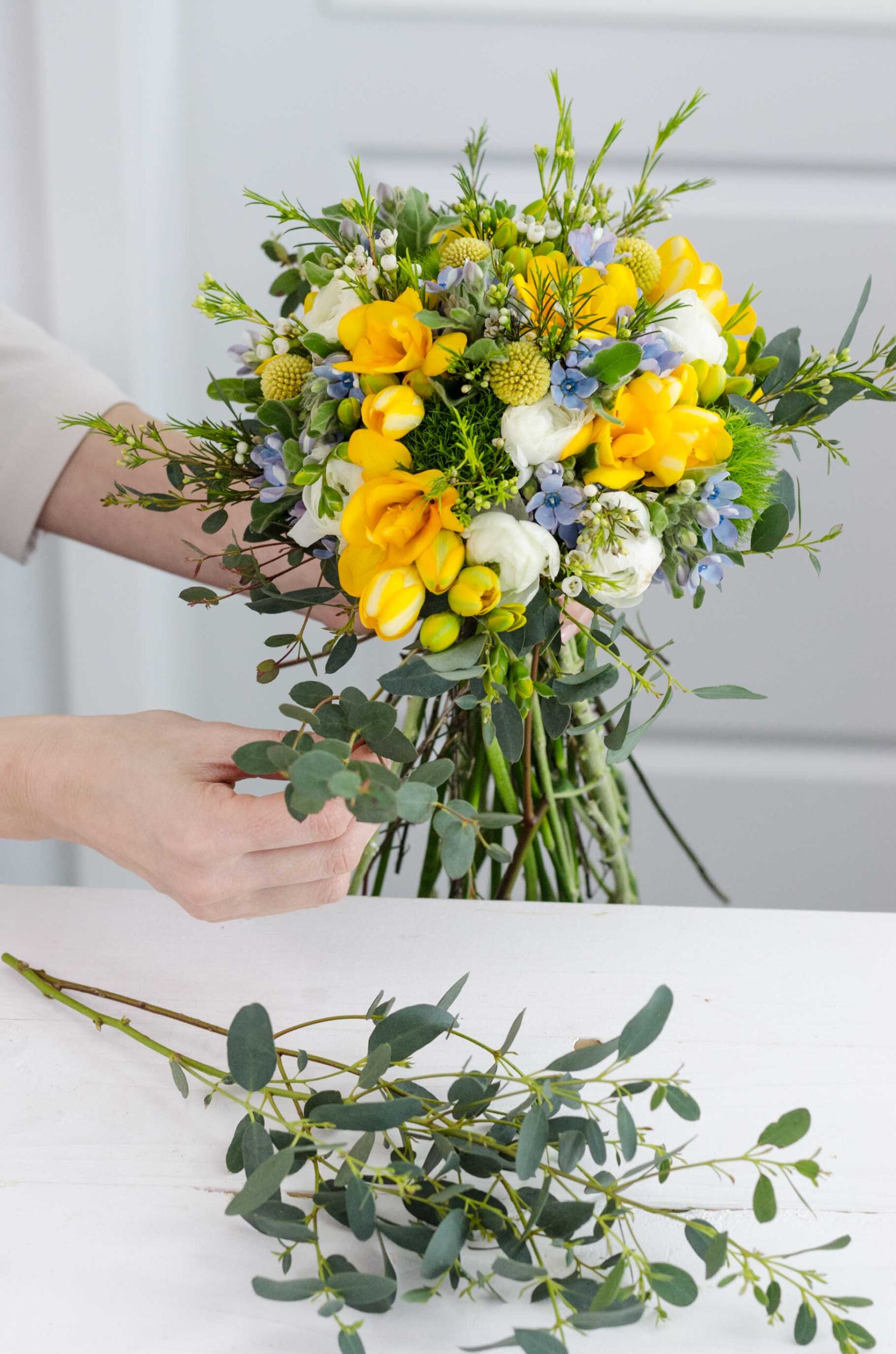 Hochzeit_Frühling_Brautstrauss_DIY_Eukalyptus