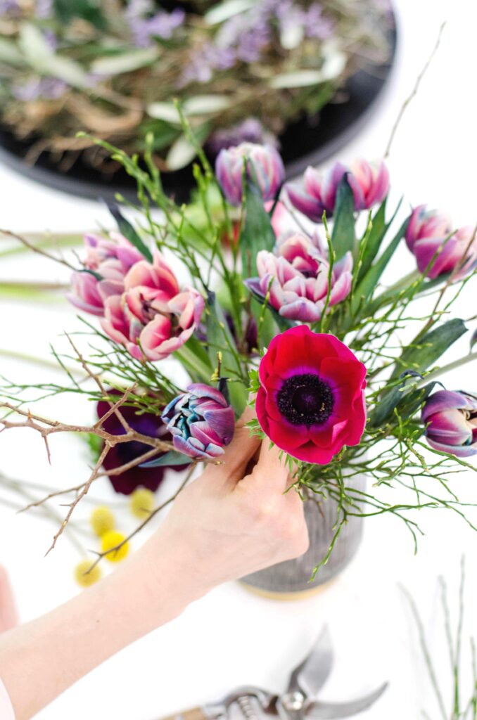 frühling_strauss_bunt_diy_tulpen_anemone